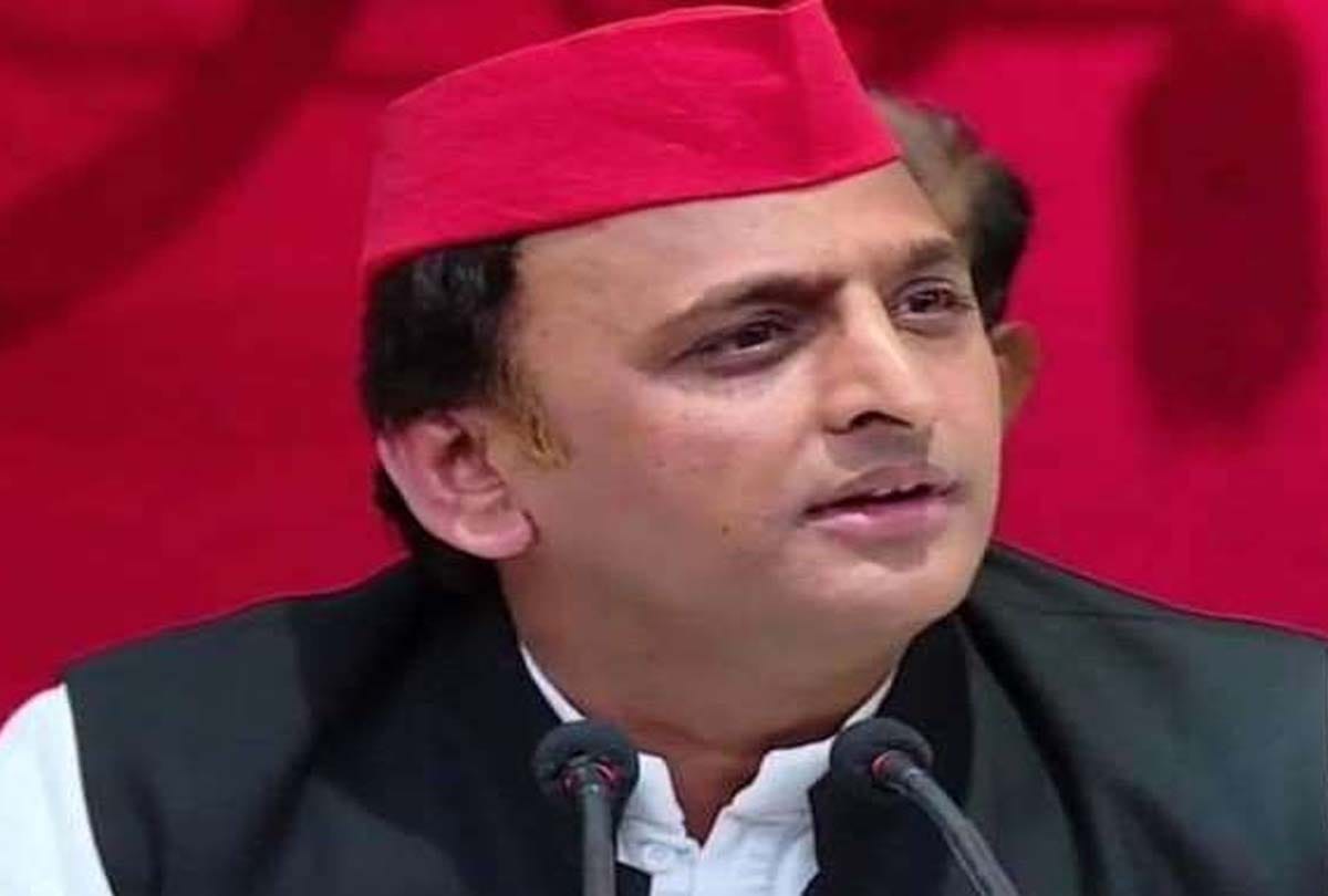 Akhilesh accuses officers of violating service rules, said - BJP won on the strength of power