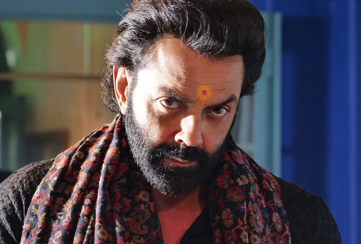 Bobby Deol Speaks exclusively to Pankaj Shukla on aashram love hostel class of 83 apne 2 mx player