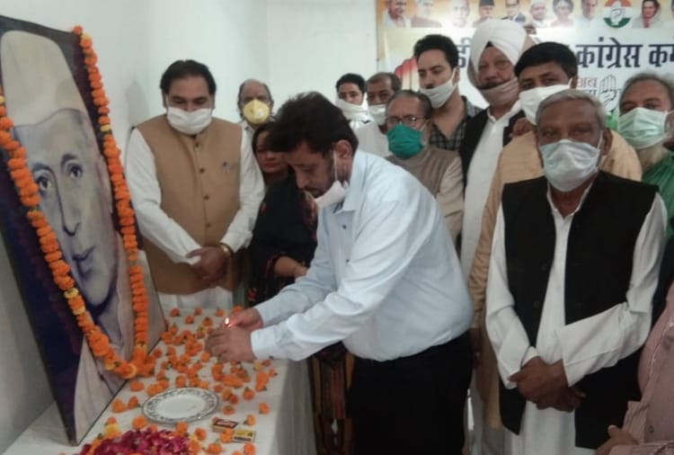 Chandigarh Congress leaders remember First PM Jawaharlal Nehru