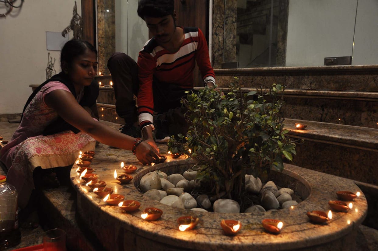 As soon as evening, the city and the area along with the house was decorated with the glow of the lamp