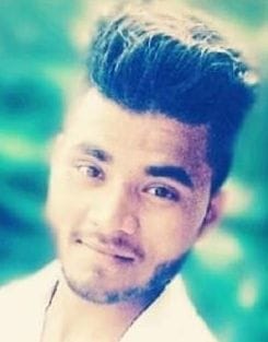 skootee-baik kee bhidant mein yuvak kee maut, teen ghaayal