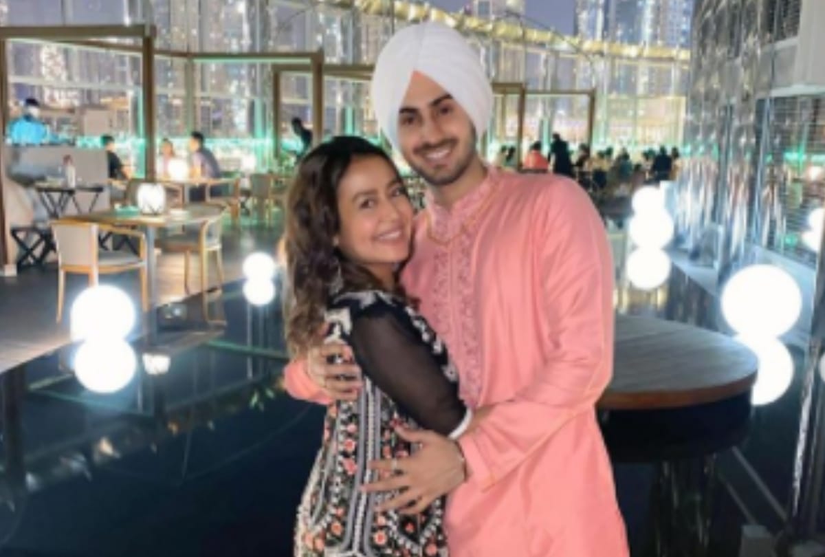 Neha Kakkar and Rohanpreet Singh Cute Photos From Dubai Honeymoon