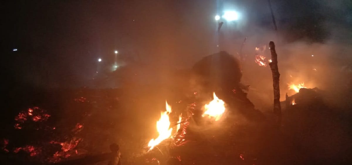 Girl child died burn in fire after crackers burst on diwali in ballia up