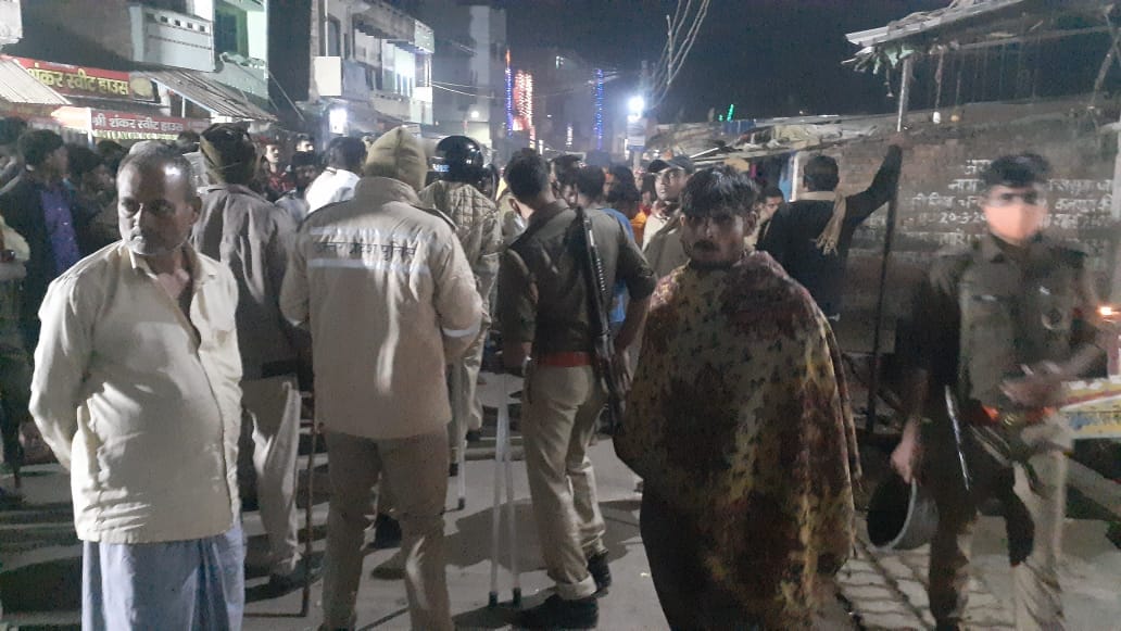 Youth killed by bike hit angry villagers pelted stones at police jeep in chandauli up