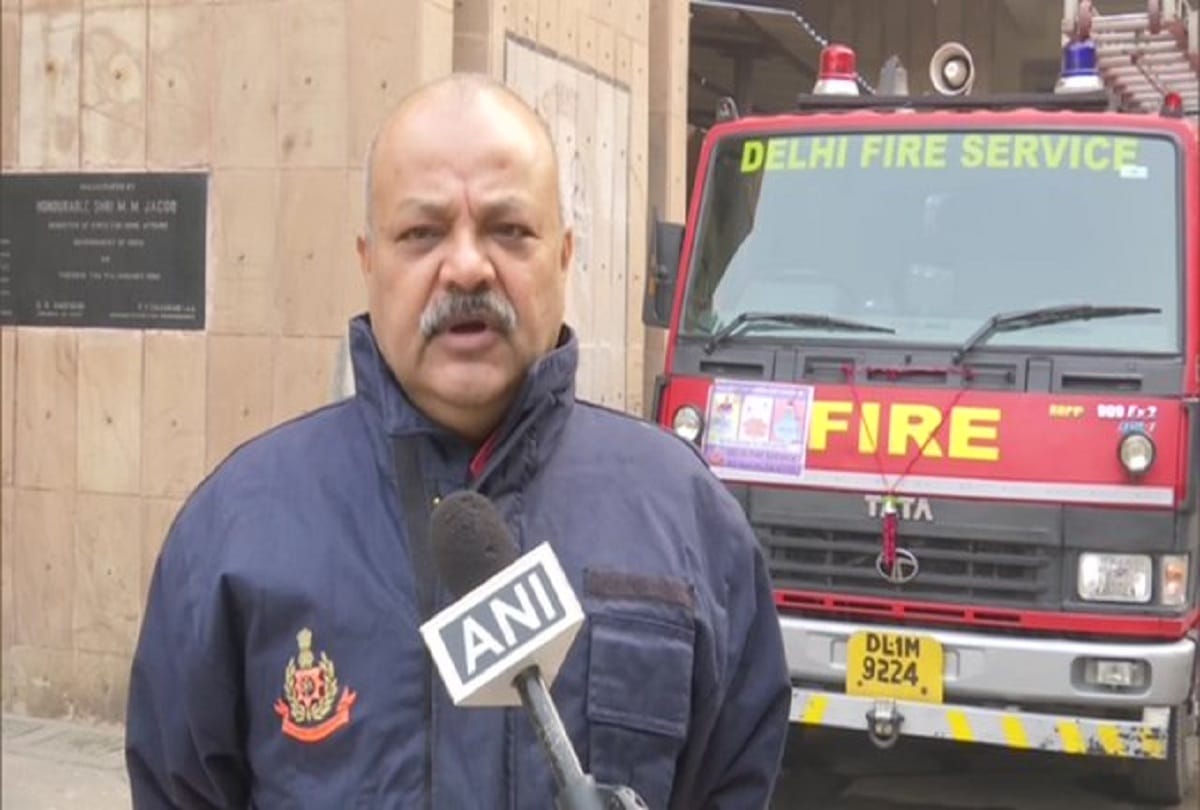 More than 200 fire incidents on diwali 2020 night in delhi major fire in Mundka