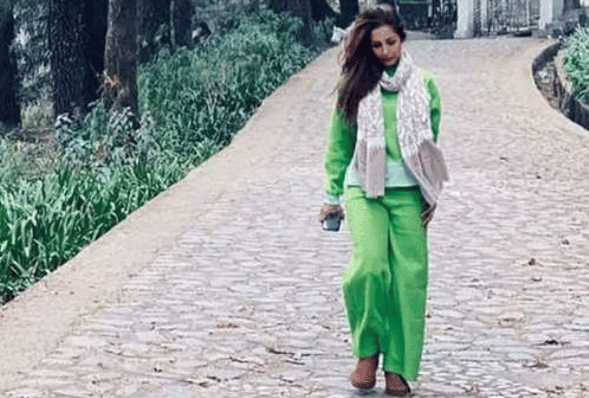 Malaika Arora Shares Pictures From dharmshala Fan Asks Where Is Arjun Kapoor
