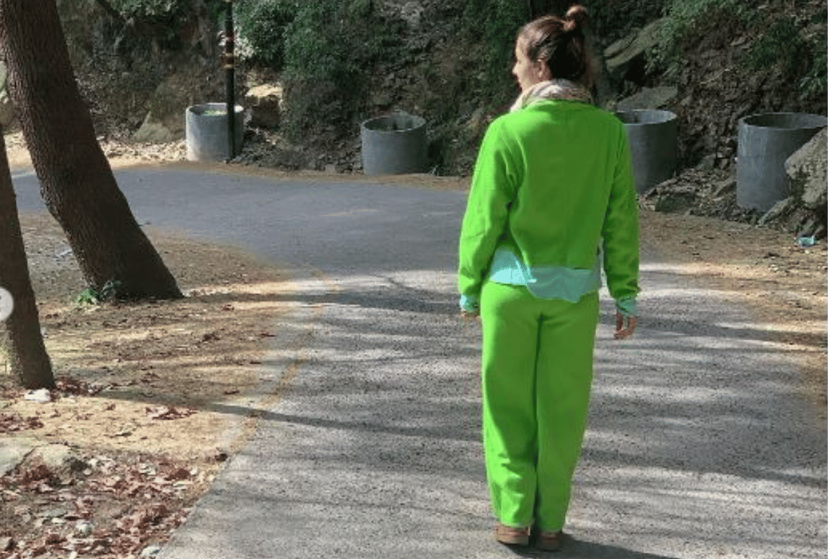 Kareena Kapoor Saif Ali Khan Malaika Arora arjun kapoor in Dharamshala, Taimur yells no photo