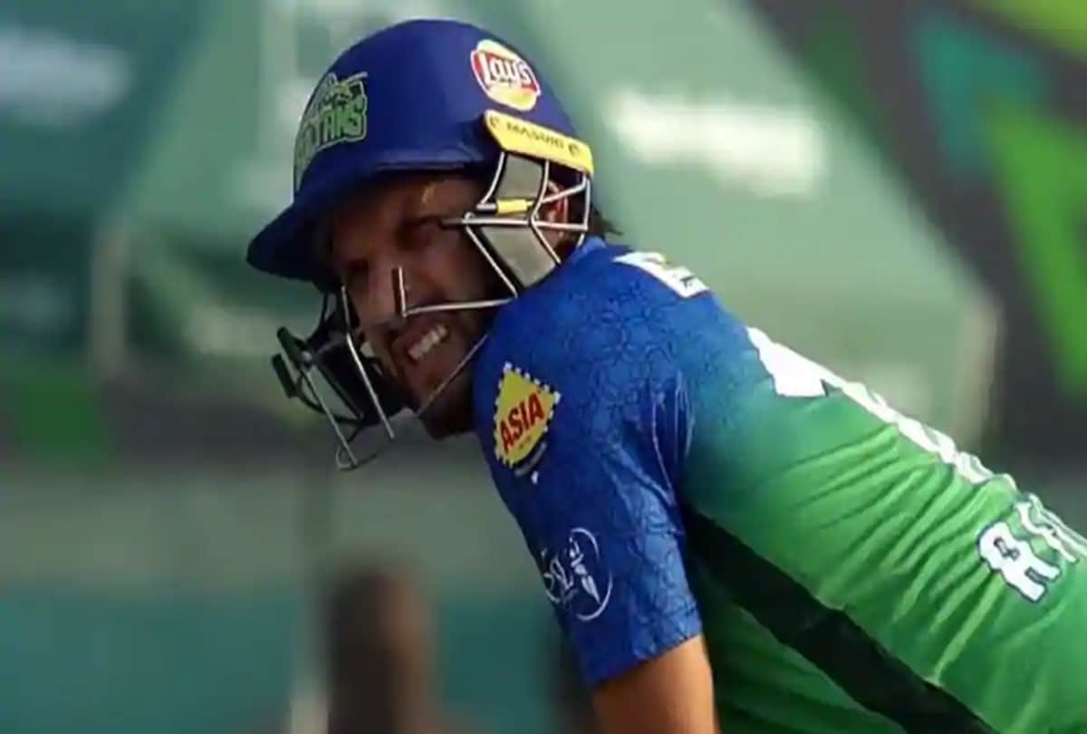Shahid Afridi missed the flight boarding sri lanka to take part in lanka premier league
