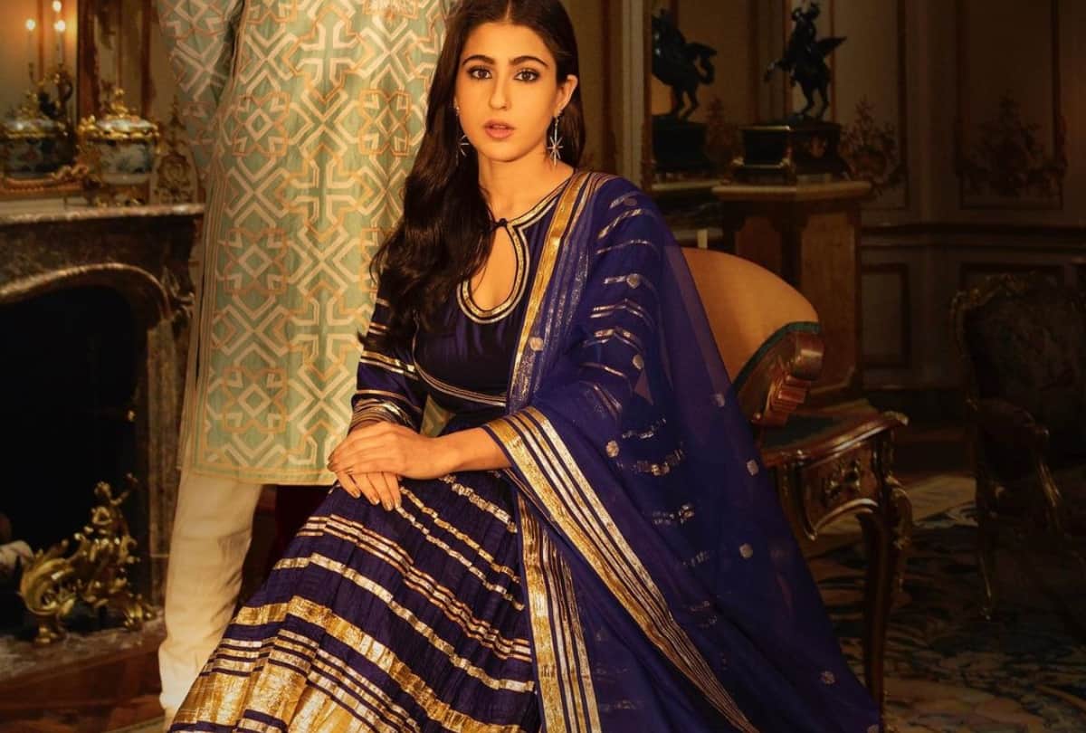 sara ali khan share pic with brother in blue kurta from abu jani sandeep khosla