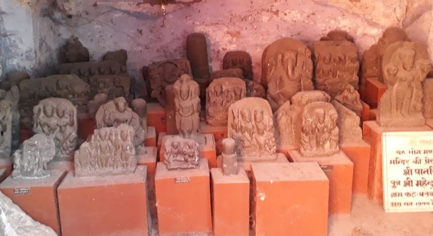 Old Idole in Bageshwar