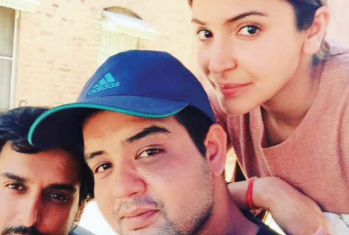Bollywood actresses brother here know about him