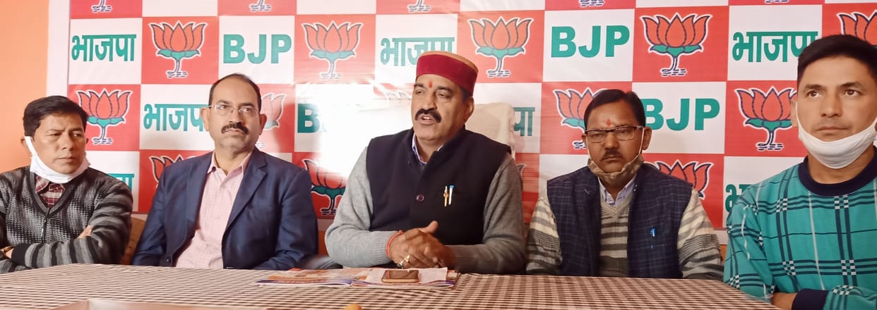 BJPers honored journalists on  National press day