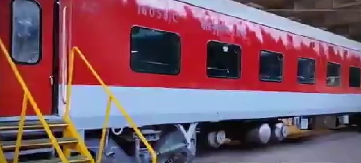 Anti-Covid coaches will protect passengers from Corona, hands free, coach taps, handles and doors