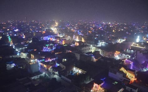 Pollution caused by firecrackers: toxic poisoning in dangerous city to dangerous level