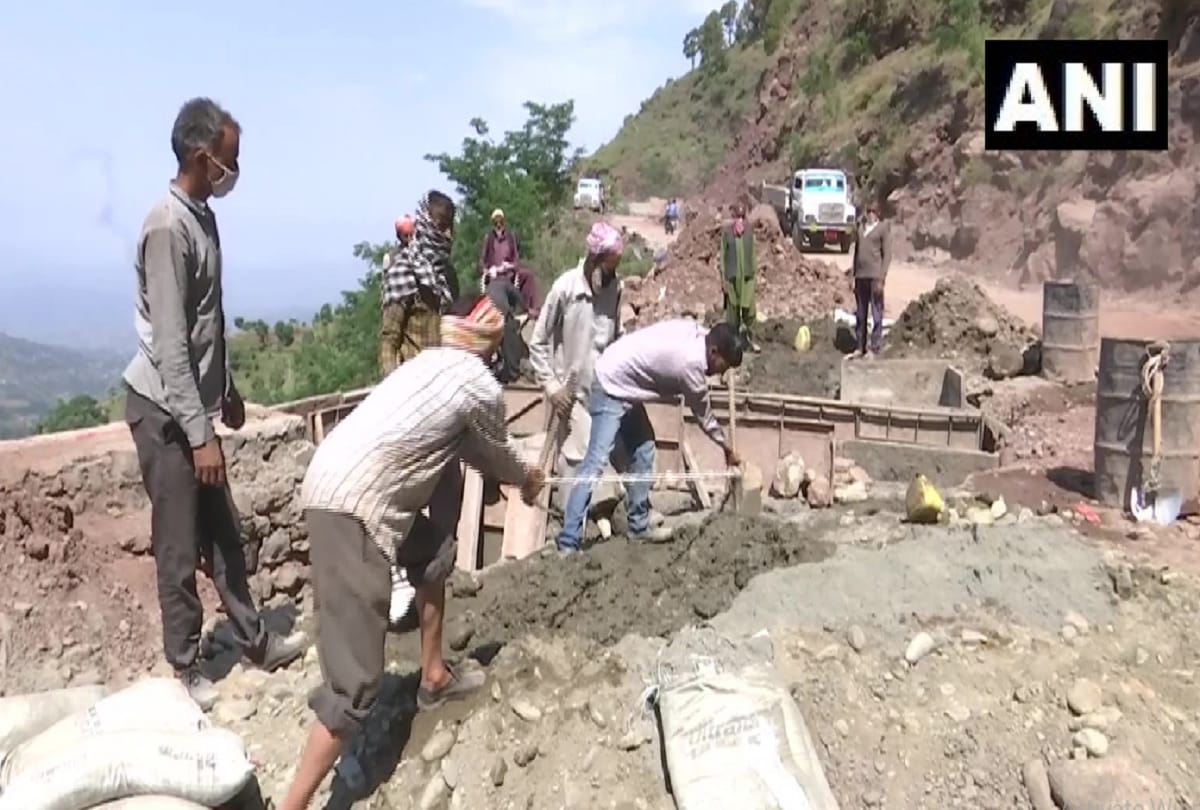 Various facilities are being provided to people of Jammu and Kashmir through community development under Panchayati Raj