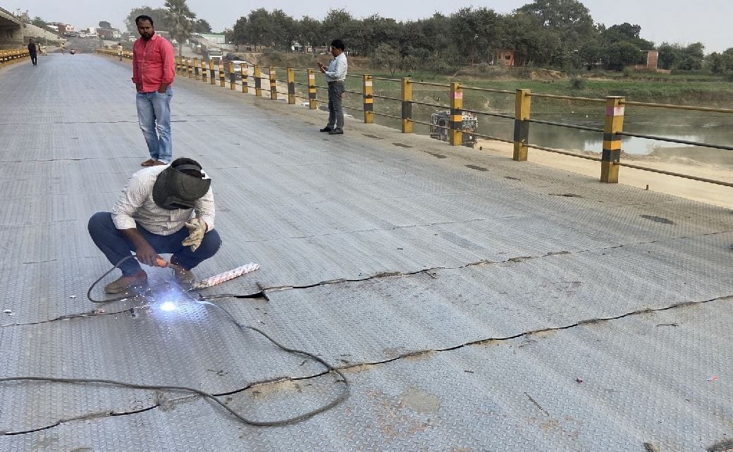 Steel bridge over Karmnasha river damaged due to overload, temporary bridge movement