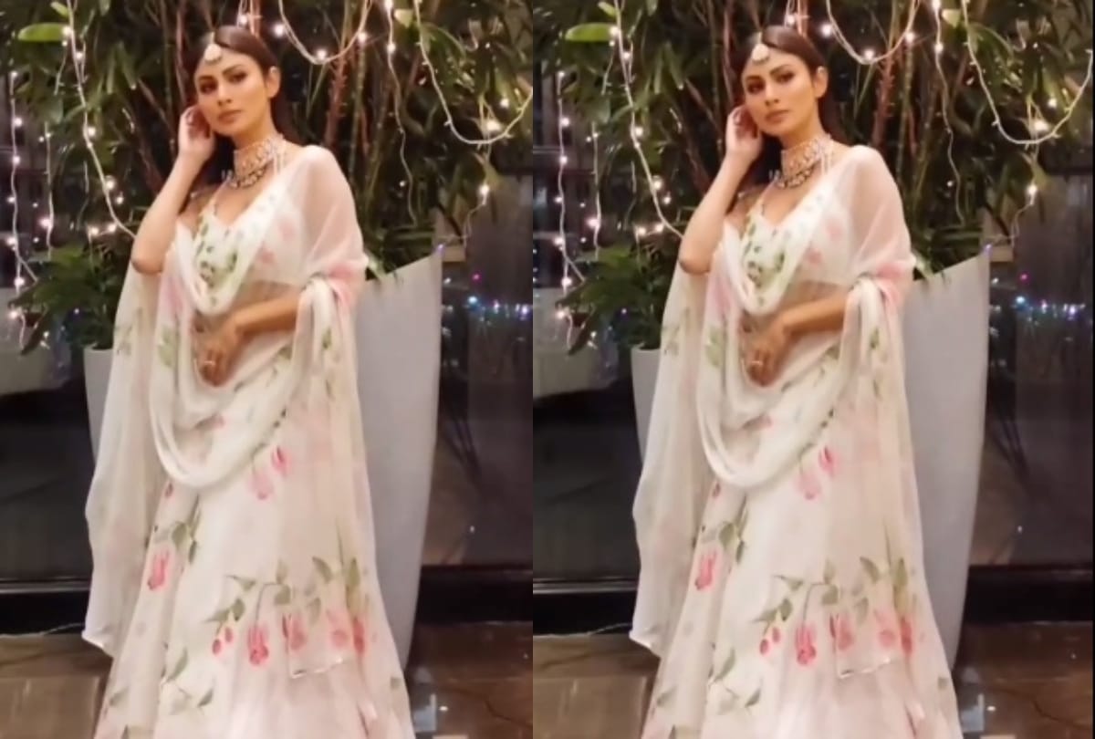 mouni roy to karishma tanna look stunning in diwali party 2020