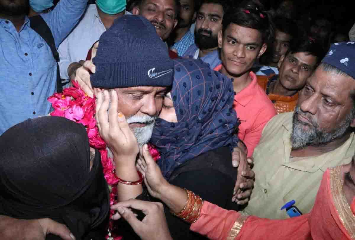 Shamsuddin returned Kanpur after 28 years, tortured many year's in Pakistan jail