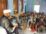 बलुआघाट के मीर सय्यद अली इमामबाड़ा में मजलोस ए बरसी को खेताब करते मौलाना।