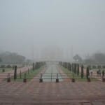 कोहरे के कारण रॉयल गेट से नहीं दिखा ताजमहल