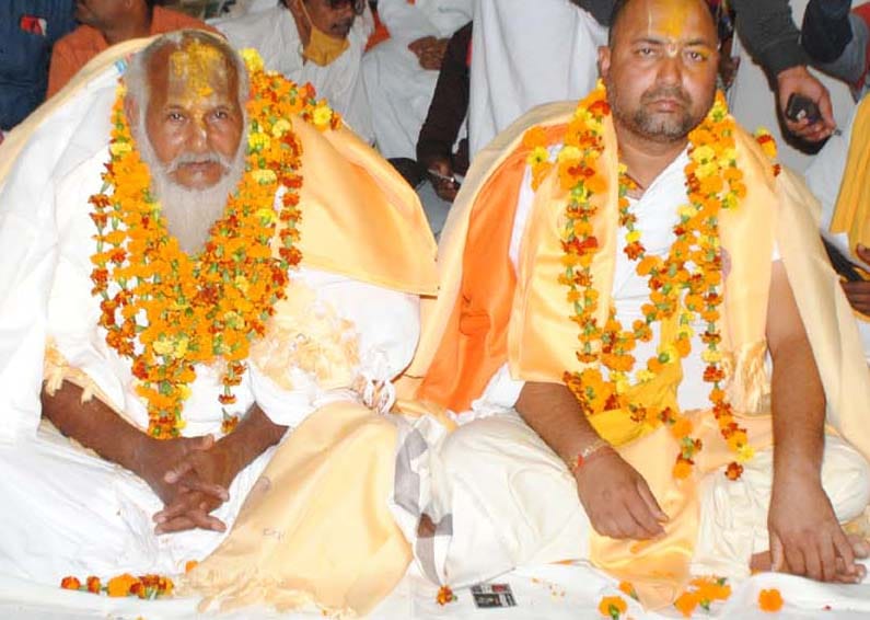 Shivramdas became the chief abbot of Nirmohi Arena in Chitrakoot