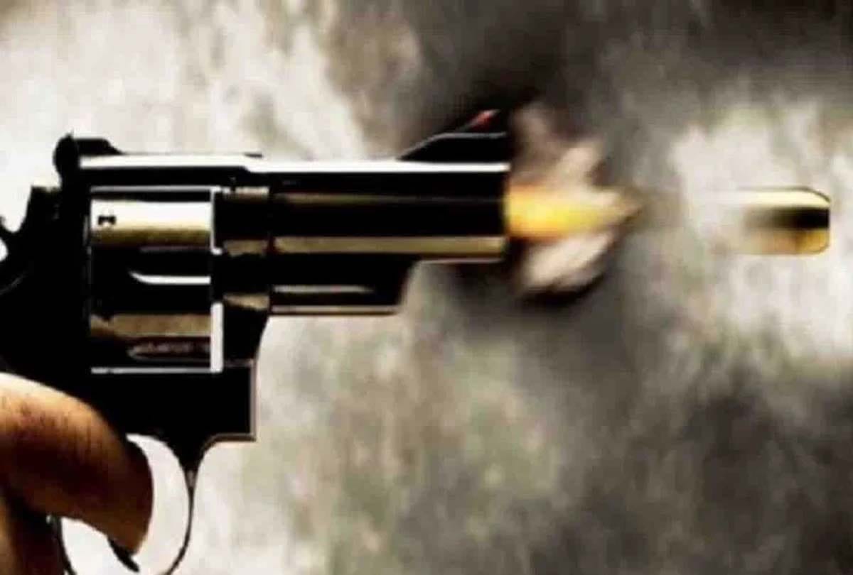 Friend shot dead in mahoba