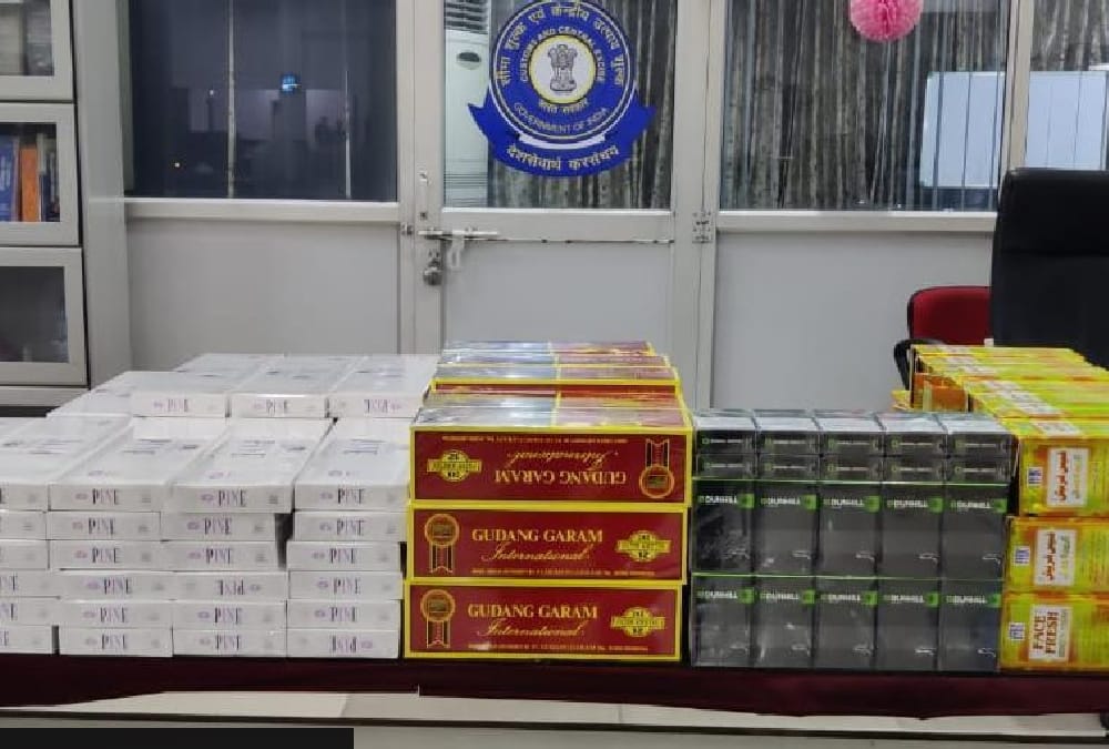 Custom team found beauty cream and cigarette sticks fron a passenger.
