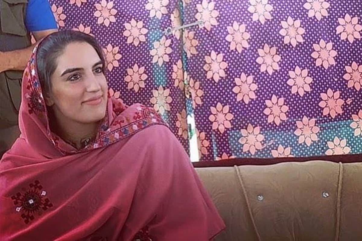 Bakhtawar Bhutto gets engaged to Mahmood Chaudhary in extravagant ceremony in Karachi
