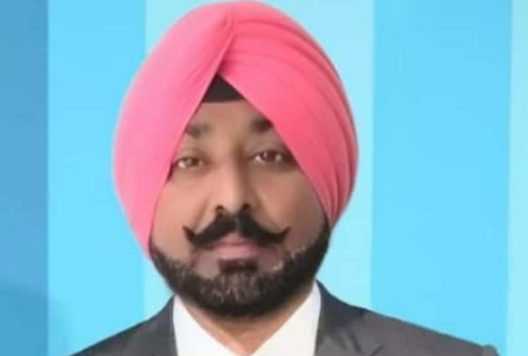 Five friends burnt alive in collision of Truck and Car in Sangrur of Punjab