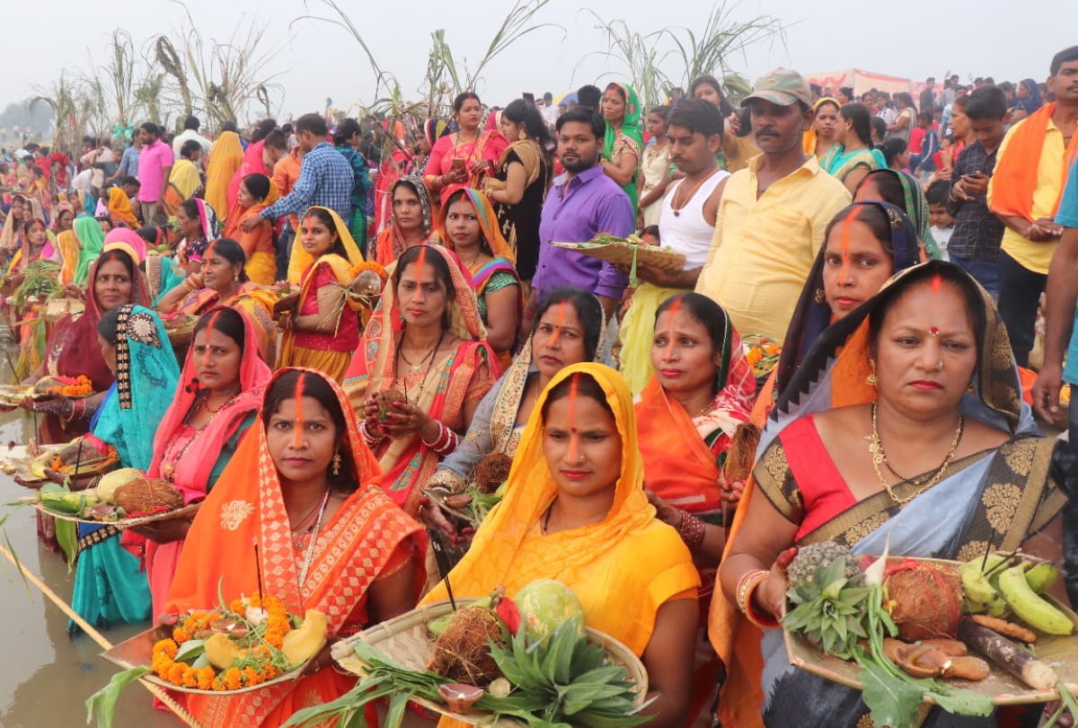 Doctors advice to Avoid mass bathing in Chhath 2020 festival