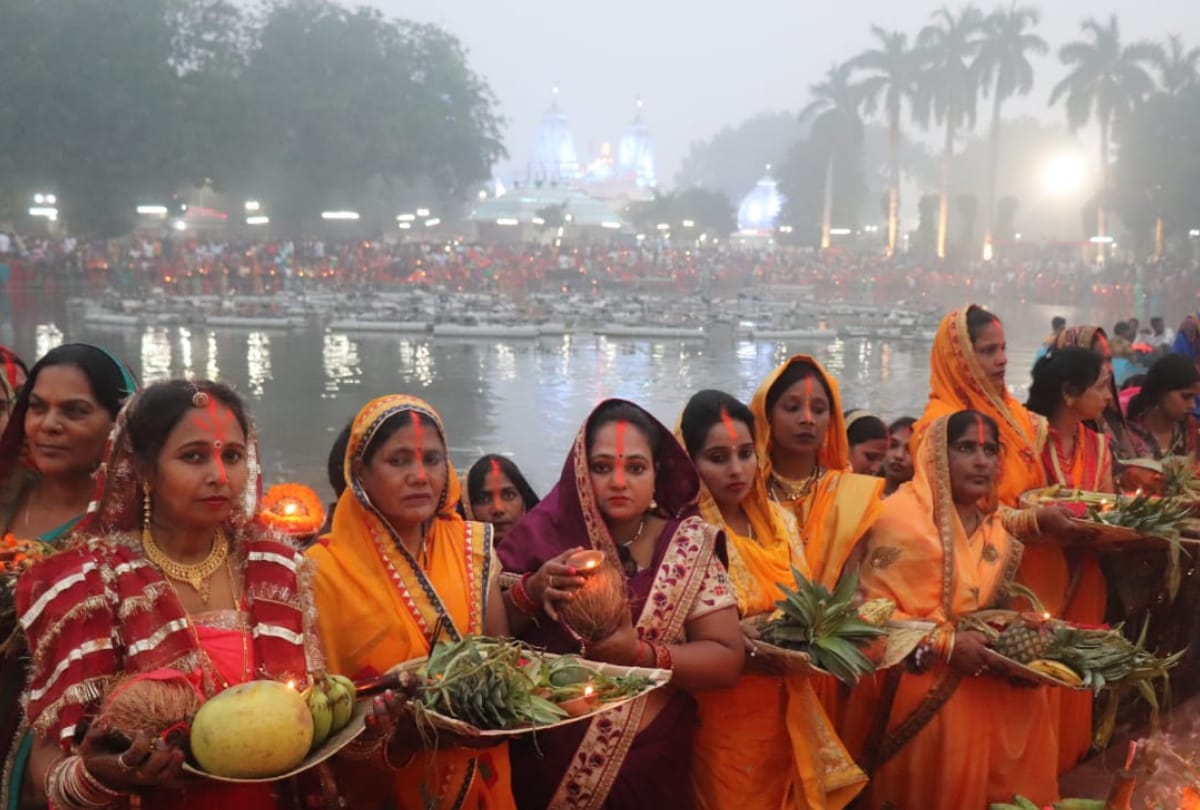 Doctors advice to Avoid mass bathing in Chhath 2020 festival