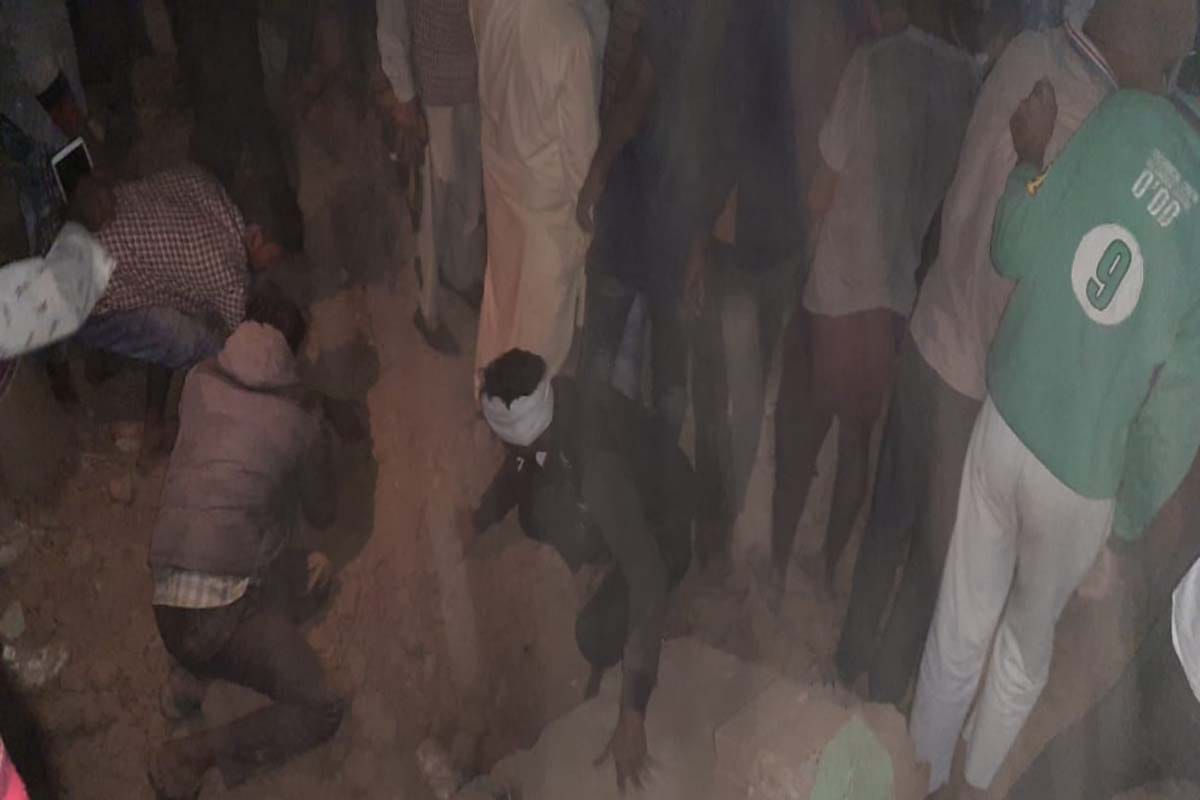 blast in meerut: family had been making firecrackers for four generations, Nisar finally lost his life