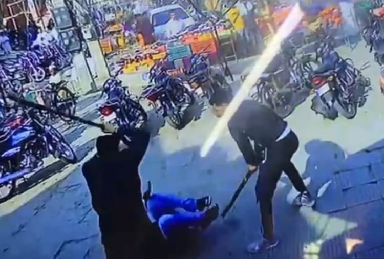 Four youths beaten up a Vegetable seller in Fatehabad of Haryana