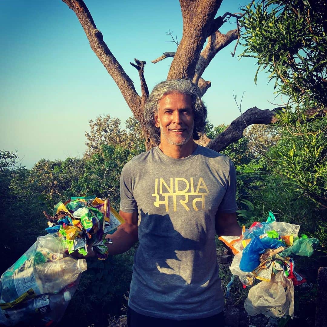 Milind Soman has Cleaned trash during visit shiva temple with wife Ankita Konwar and mother usha soman