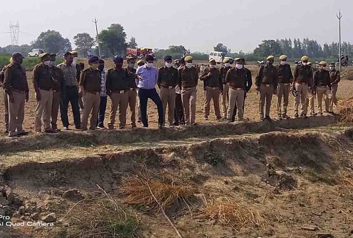 Fatehpur UP News: Dead bodies found from pond of missing sisters, Postmortem will start in a while
