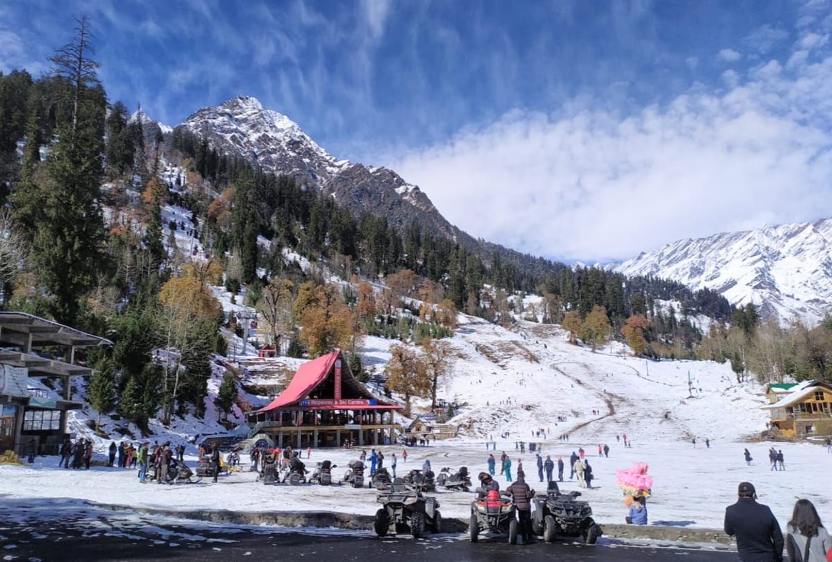 Himachal Pradesh HP Snowfall News: Tourist Flux In Himachal After Fresh Snowfall ,See The Spectacular View In The Pictures