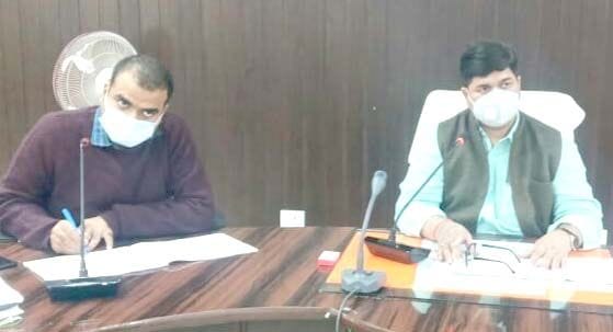 Open insurance office in every block in Chitrakoot: DM
