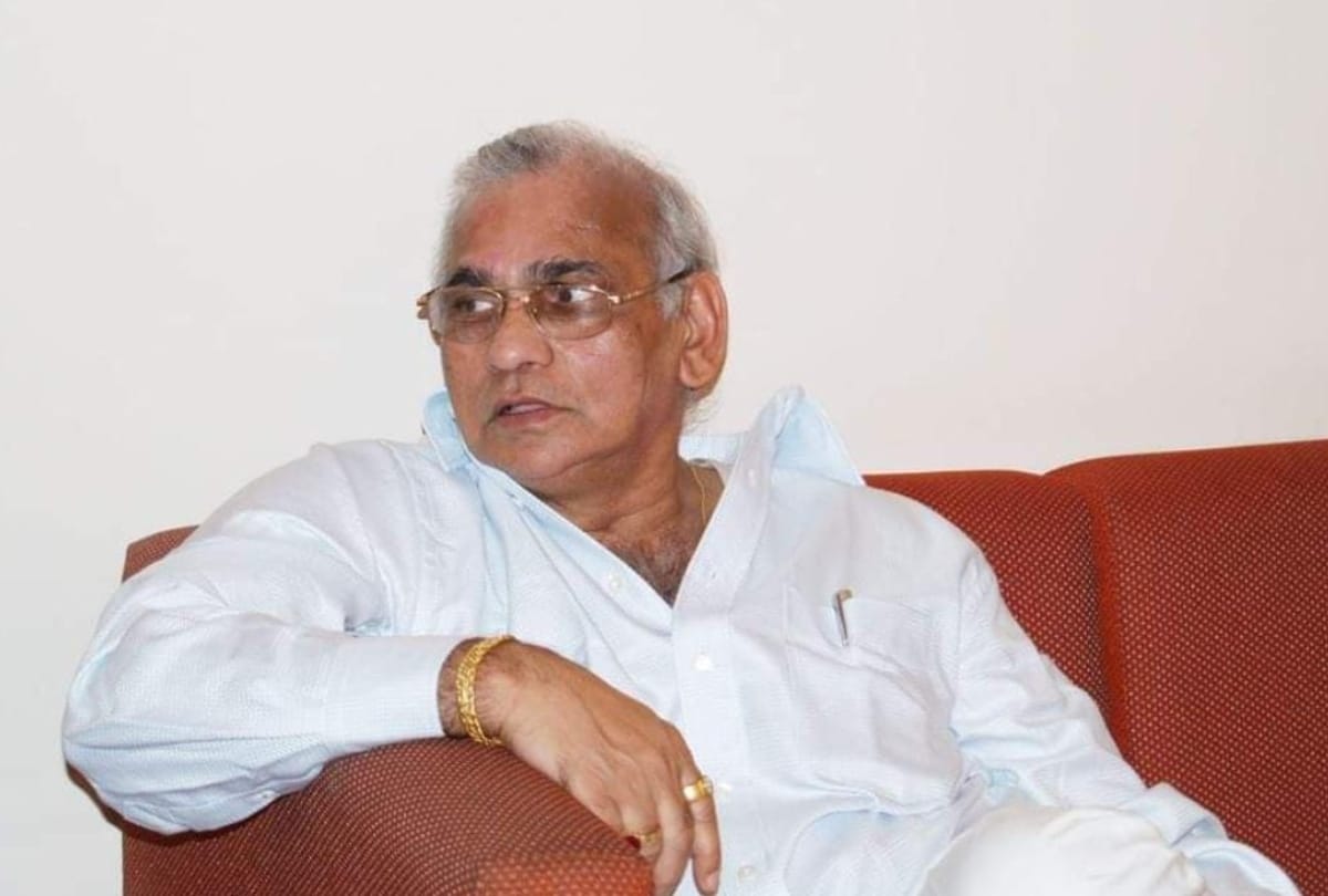 director Mohanji Prasad passed away family films made with Meenakshi Karisma Ravi Kishan