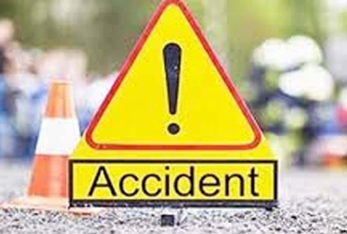youth died in road accident in kannauj