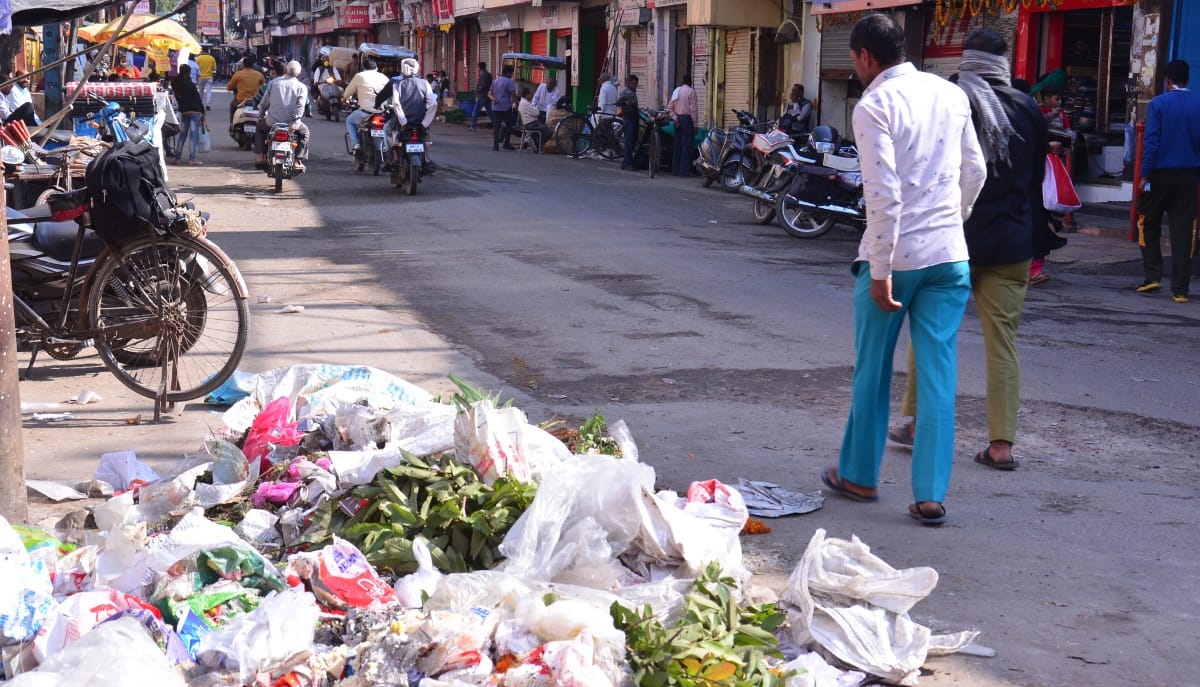 City's cleanliness system derailed