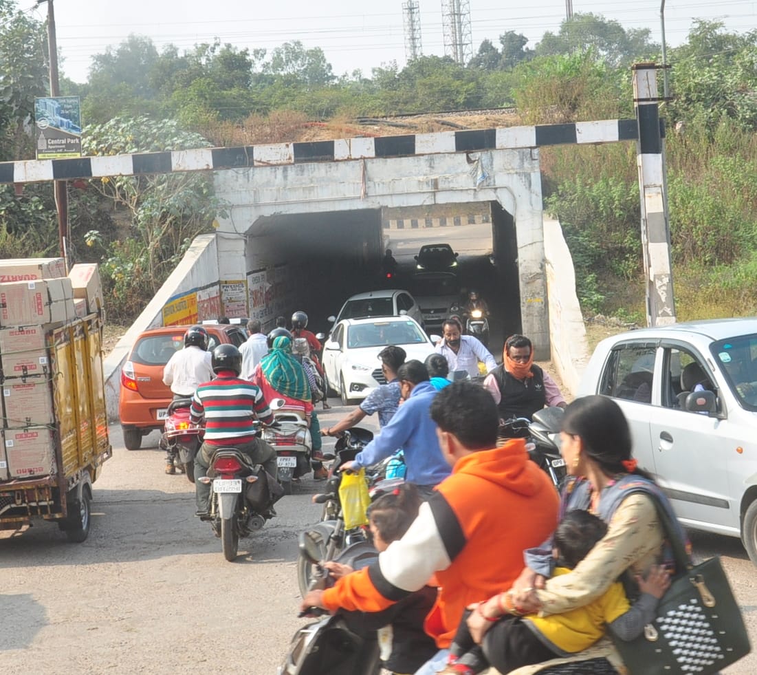 sipri overbrigde jam problem and flyover work runway