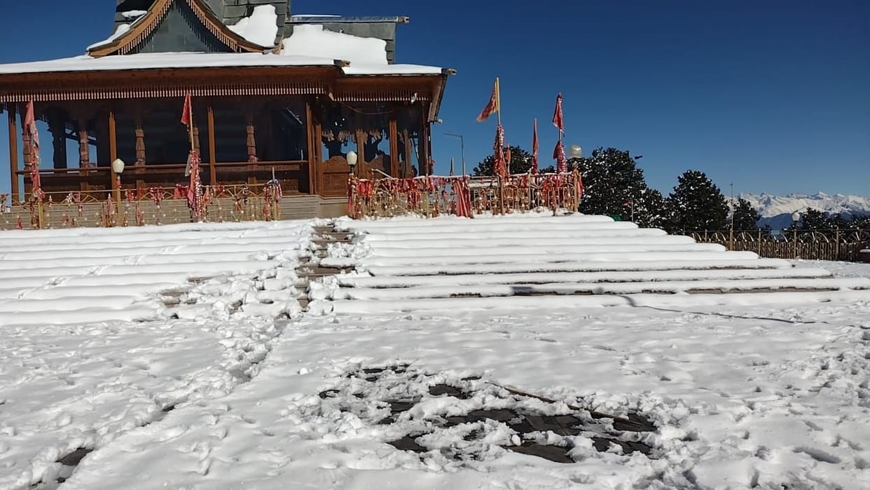 temple,road,snofall