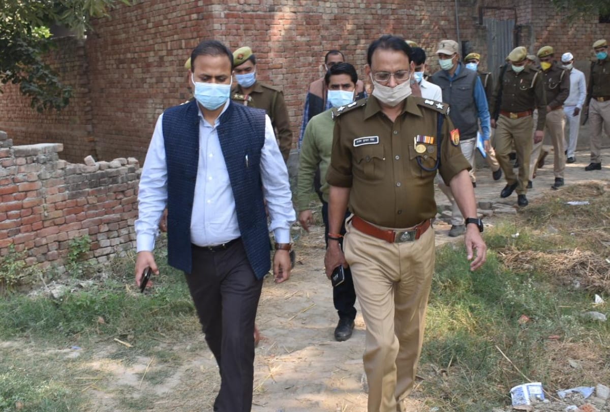 Bulandshahr gang assault and victim suicide case dm ssp visit spot two other accused arrested total five sent to jail family gets financial help all update