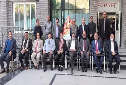 Students of Himachal will be able to do B.Tech in English as well as Hindi from next session.