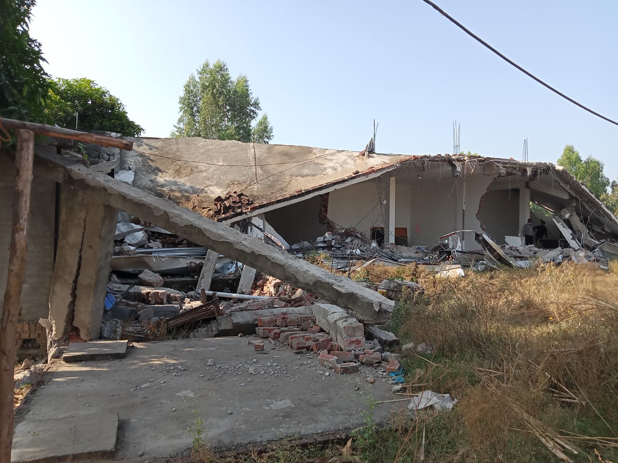 10 shops demolish on Panchkula-Barwala NH