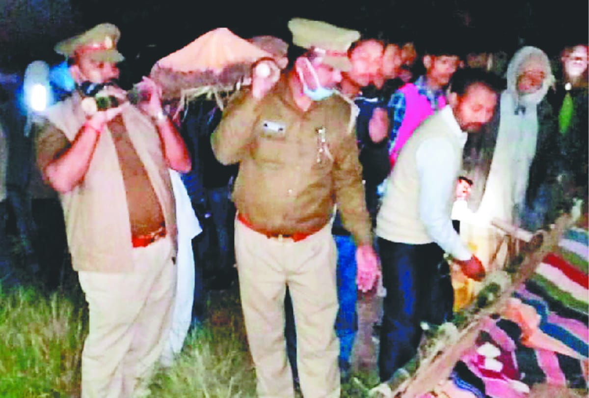 Seven people died from family in accident in siddharthnagar