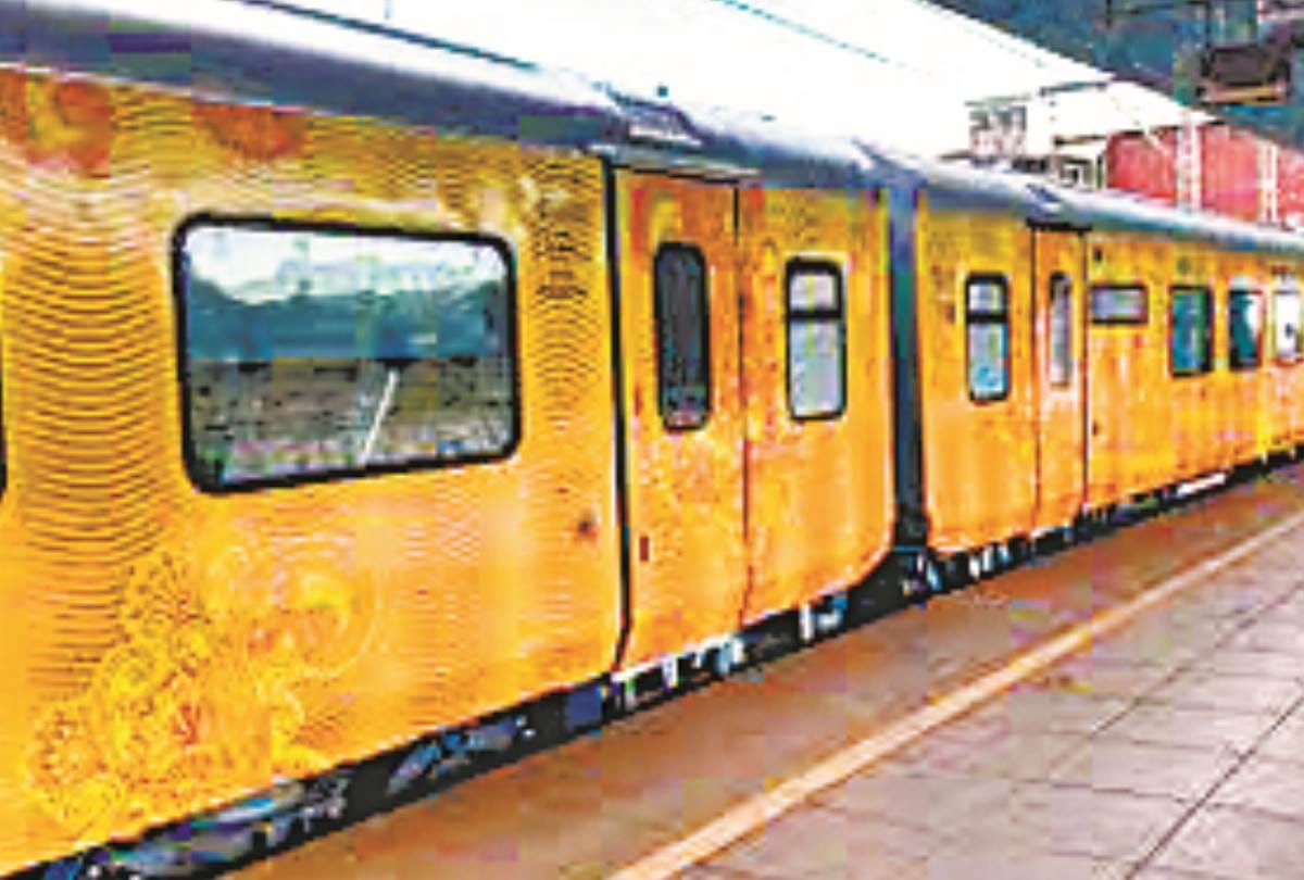 Trains will be available for Delhi on Holi.