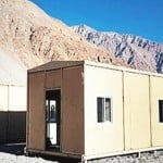 बिजली, पानी और हीटर जैसी सुविधाओं से लैस आवास...