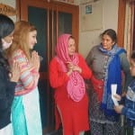शहीद राकेश के घर ग्राफिक एरा के सदस्य