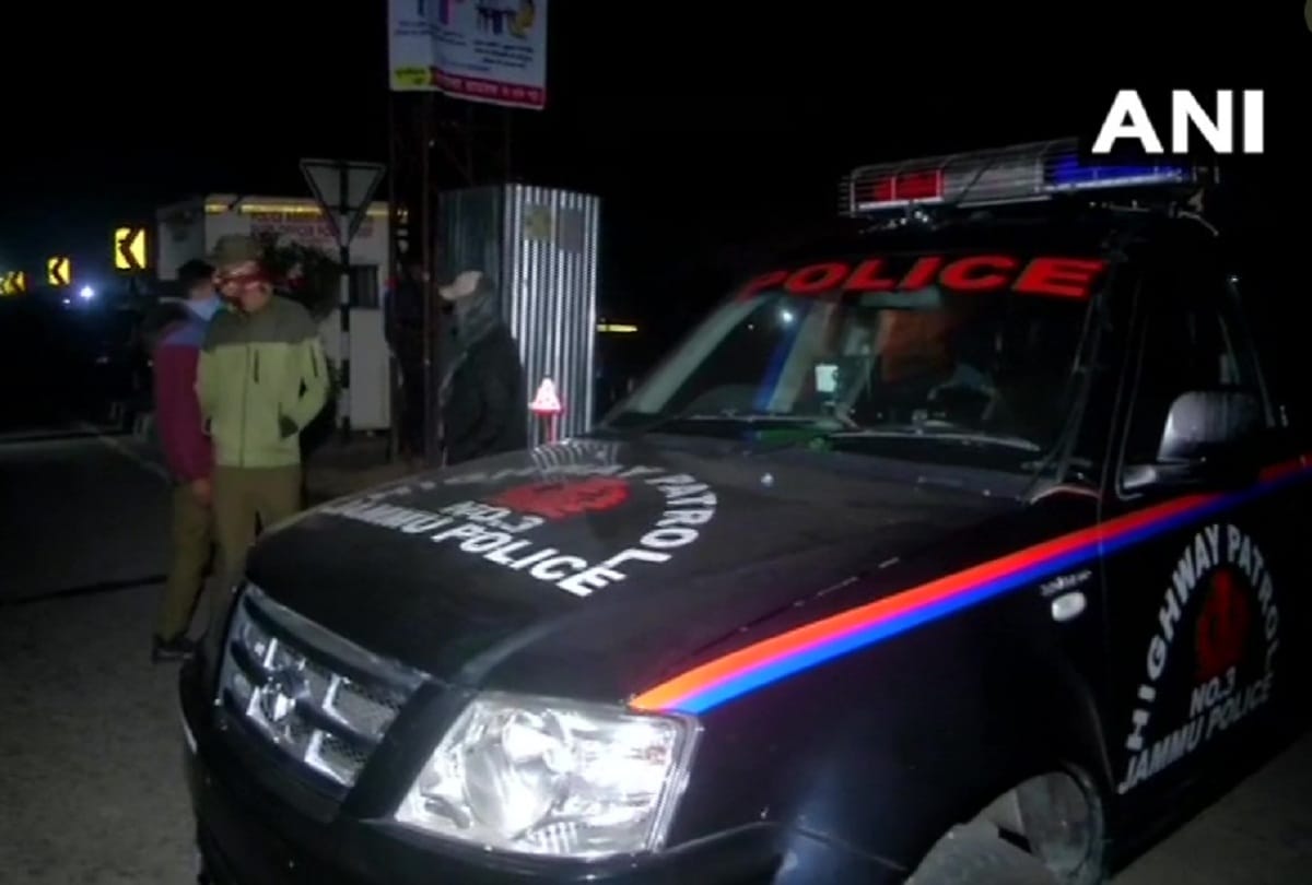 An encounter has started near Ban Toll Plaza in Jammu.